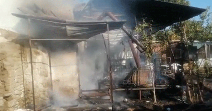 Eski MHP’li yöneticinin köy evi yandı
