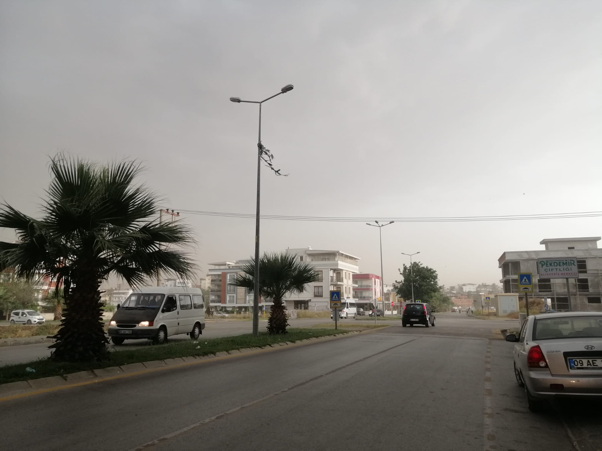 Aydın'da kum fırtınası etkili oldu