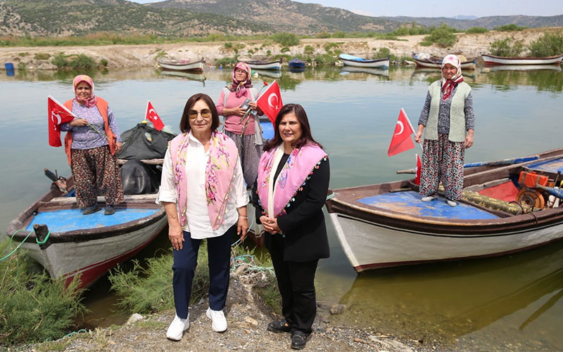 Selvi Kılıçdaroğlu ile Başkan Çerçioğlu emekçi kadınlarla buluştu
