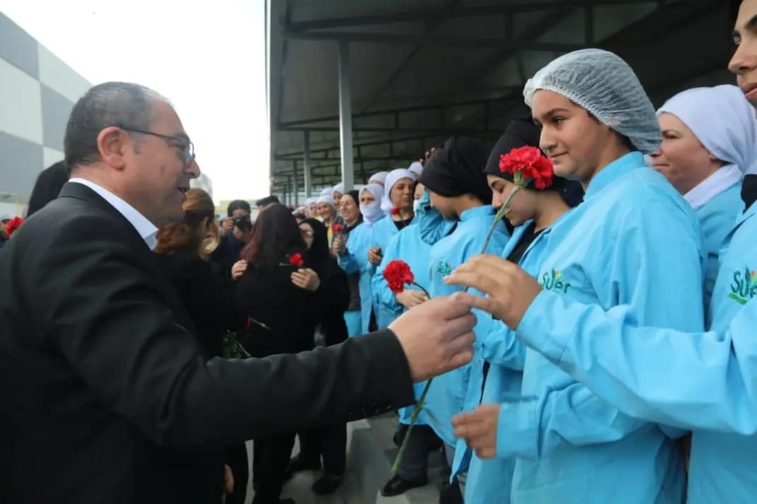 Karakoz emeğin bayramını kutladı