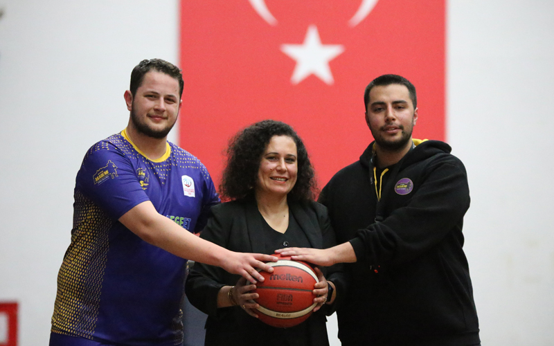 Ev hanımının kurduğu basketbol kulübü, 2. lig için mücadele veriyor