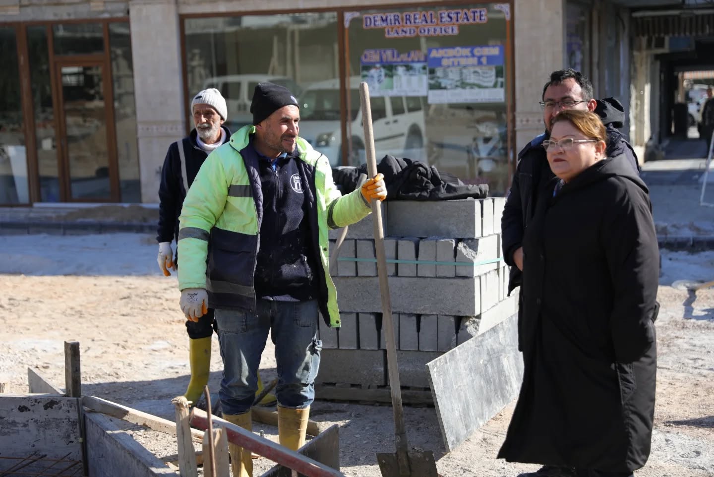 Başkan Gençay, Kent Lokantasi’ndaki̇ Çalişmalari İnceledi̇ (5)