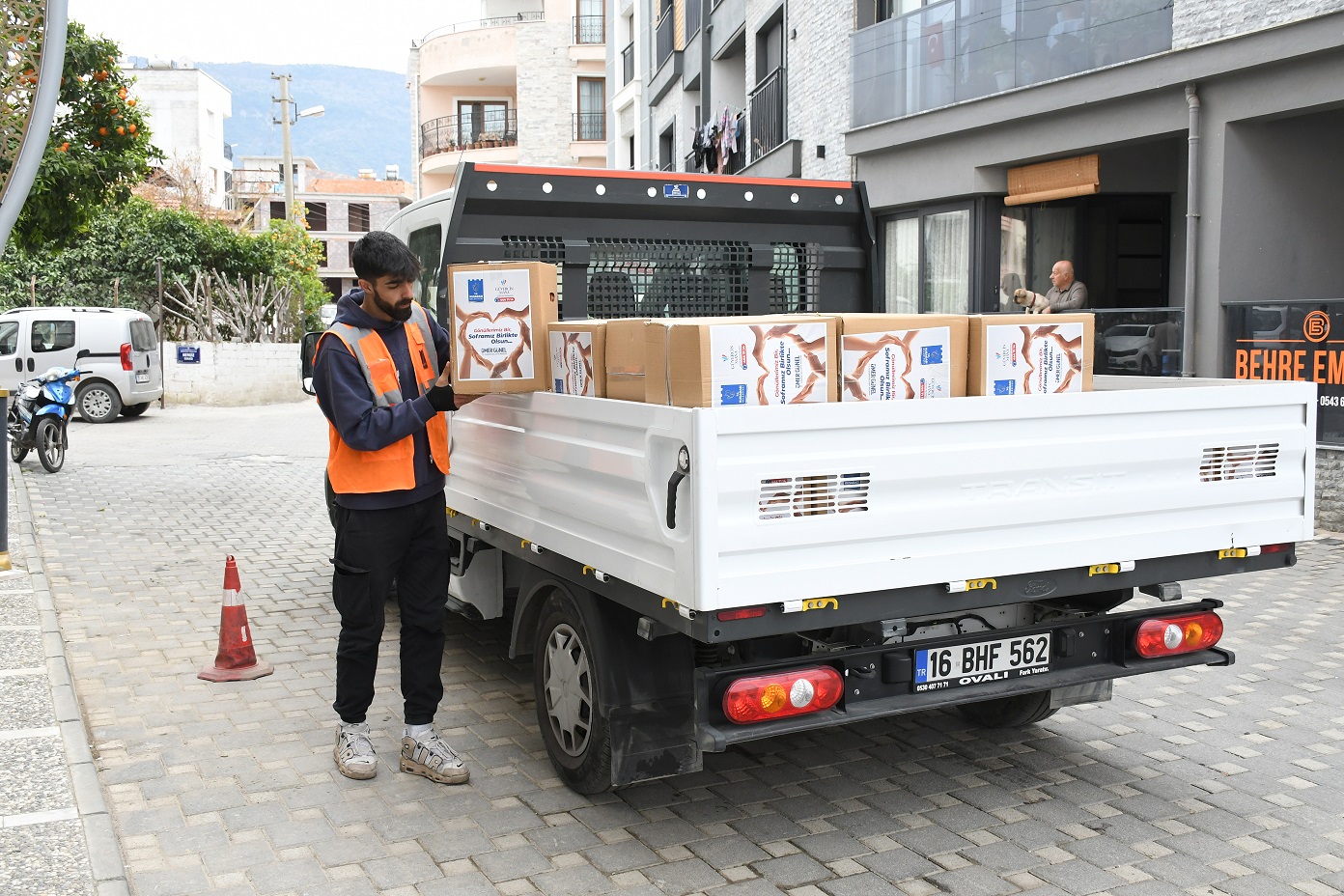 Güzelçamlı Ramazan Kolisi Dağıtımı (4)