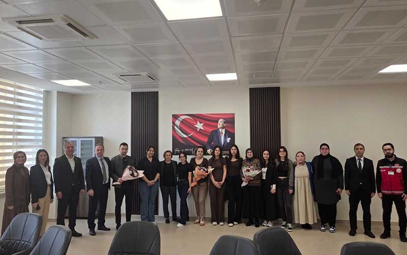 Şehit anneleri 'Ana Ocağı' projesinde gençlerle buluştu