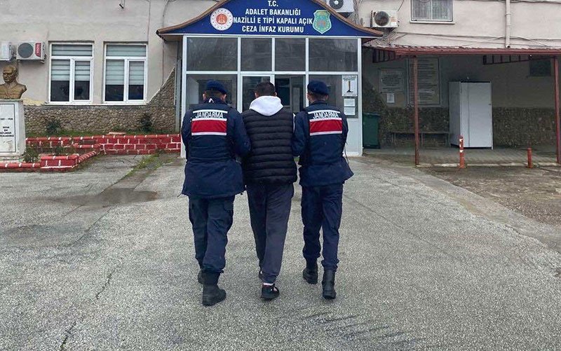 Aydın’da aranan 2 hükümlü yakalandı