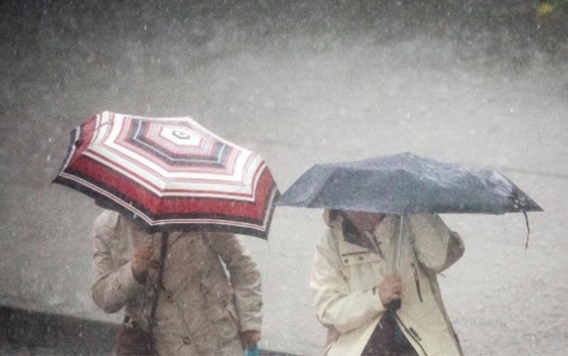 Aydınlılar dikkat!: Kuvvetli sağanak geliyor