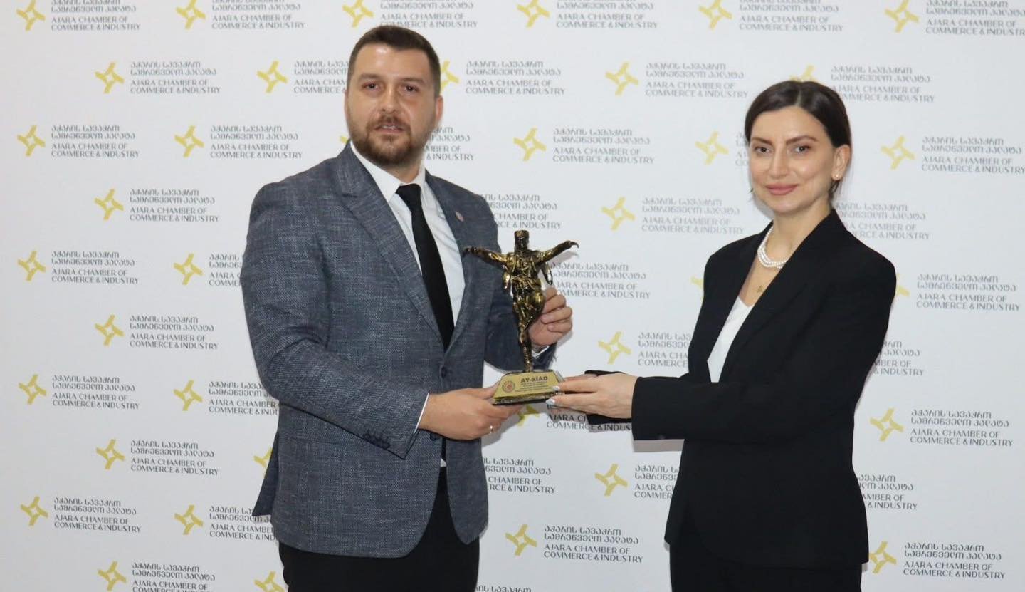 674967803 1414440997383741 8764907709889235880 N