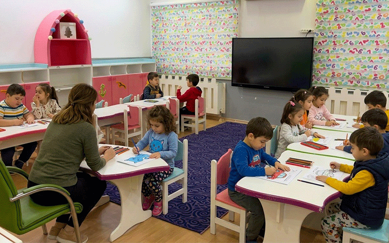 Efeler Belediyesi gençlerin ve çocukların yanında