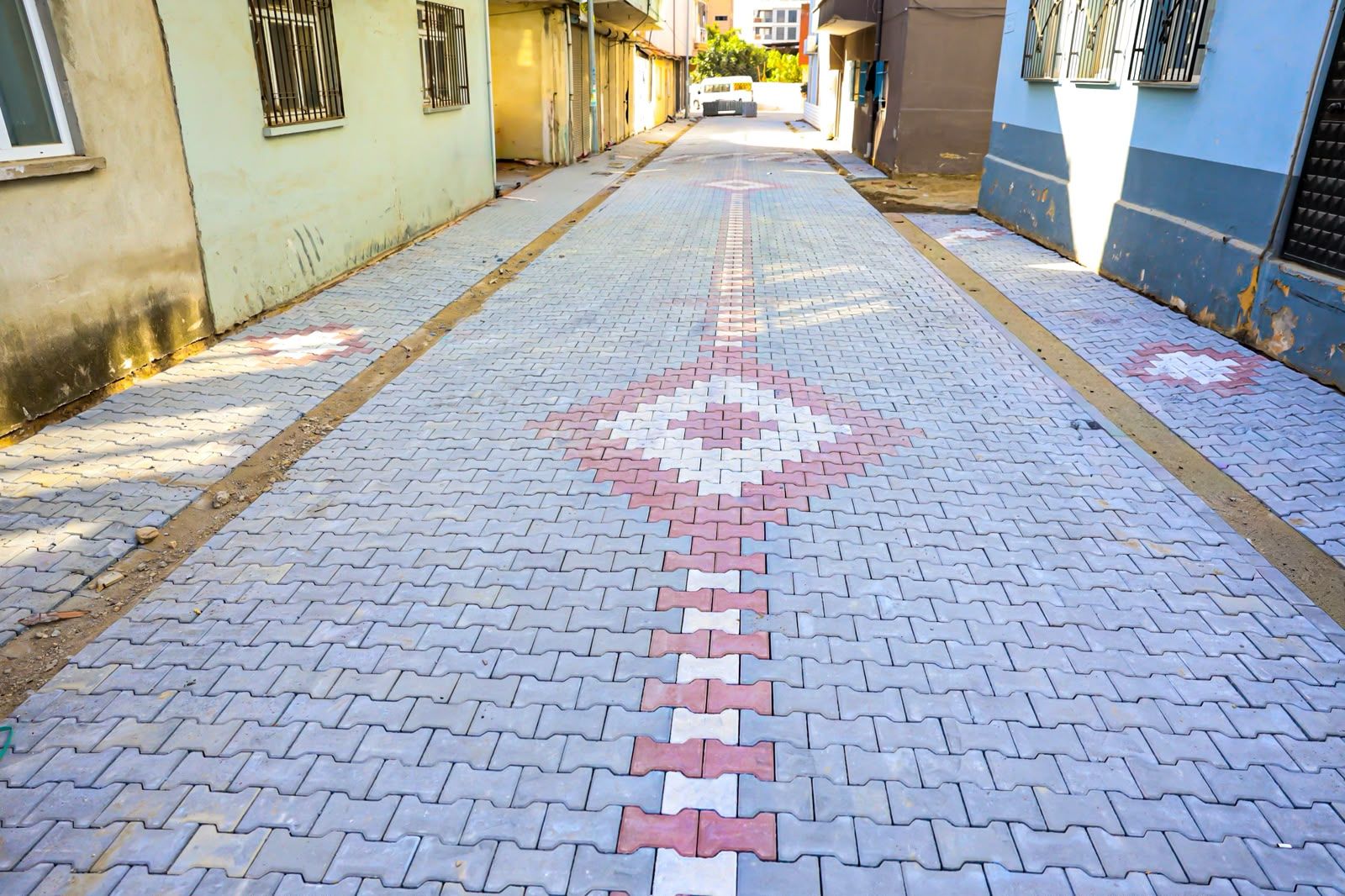 2 İncirliova’da Yol Yatırımları Hız Kesmeden Sürüyor (2)