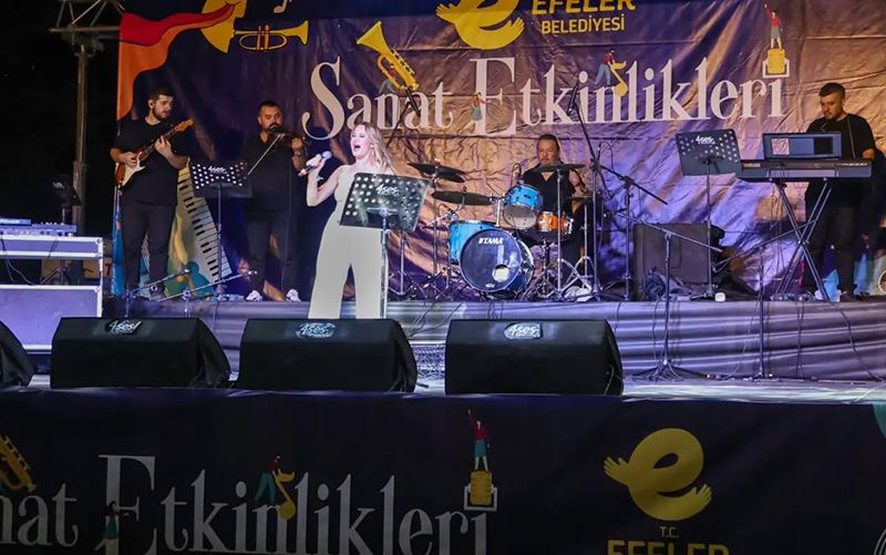 Cumhuriyet Bayramı Efeler'de dolu dolu kutlanacak
