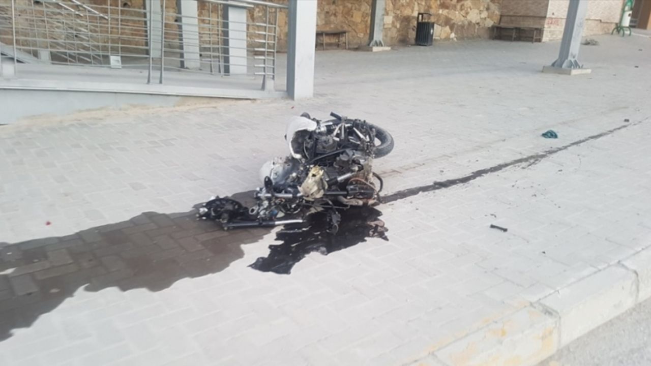 Denizli'de otomobil ile motosiklet çarpıştı: 1 ölü, 1 yaralı