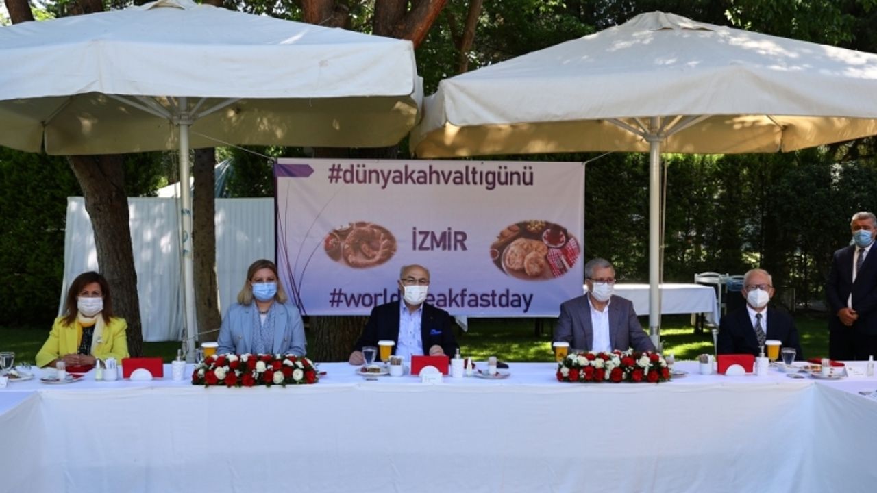 Dünya Kahvaltı Günü, İzmir Valiliğinin düzenlediği programla kutlandı
