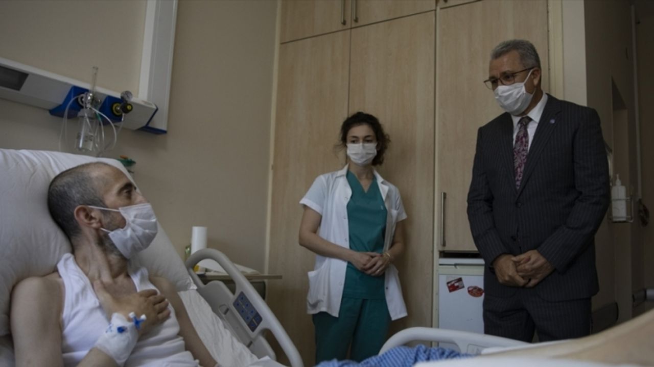Almakta zorlandığı "nefes"i kızına isim olarak veren İzmirli hasta, akciğer nakliyle sağlığına kavuştu