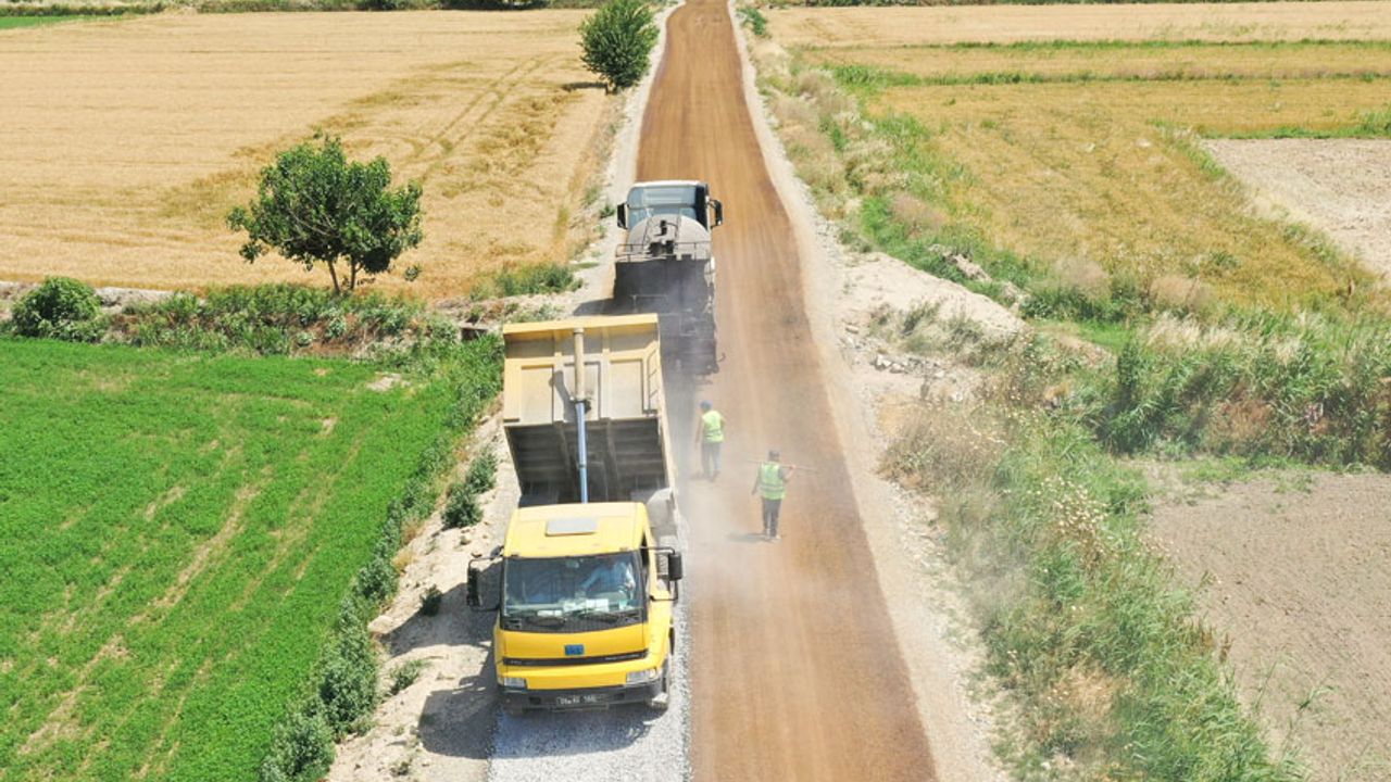 Büyükşehir Belediyesi yol yenileme çalışmalarını sürdürüyor