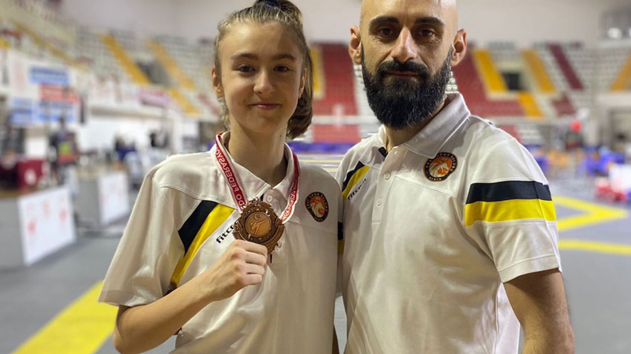 Aydınlı teakwondocu Türkiye 3'üncüsü oldu