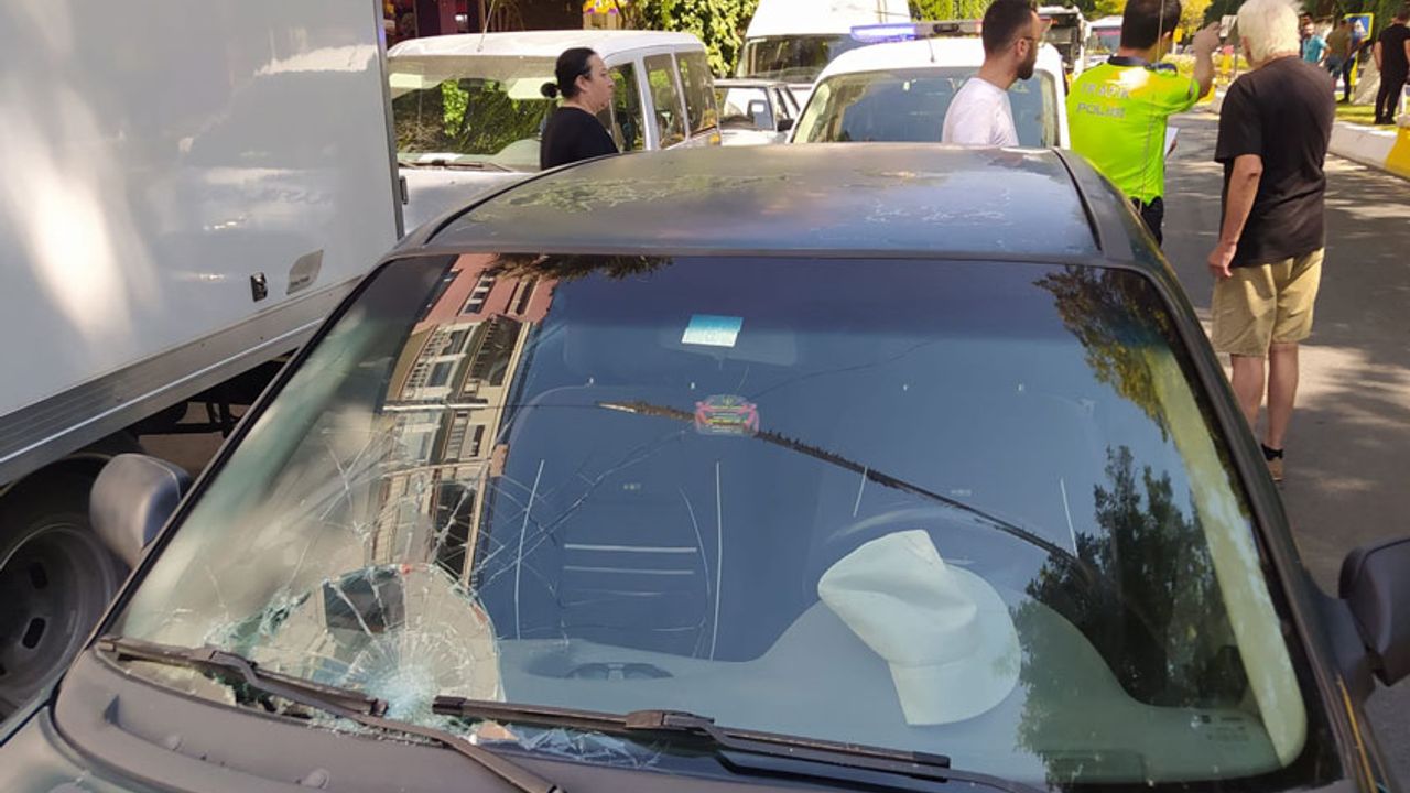 Aydın’da otomobil yayaya çarptı: 1 ağır yaralı