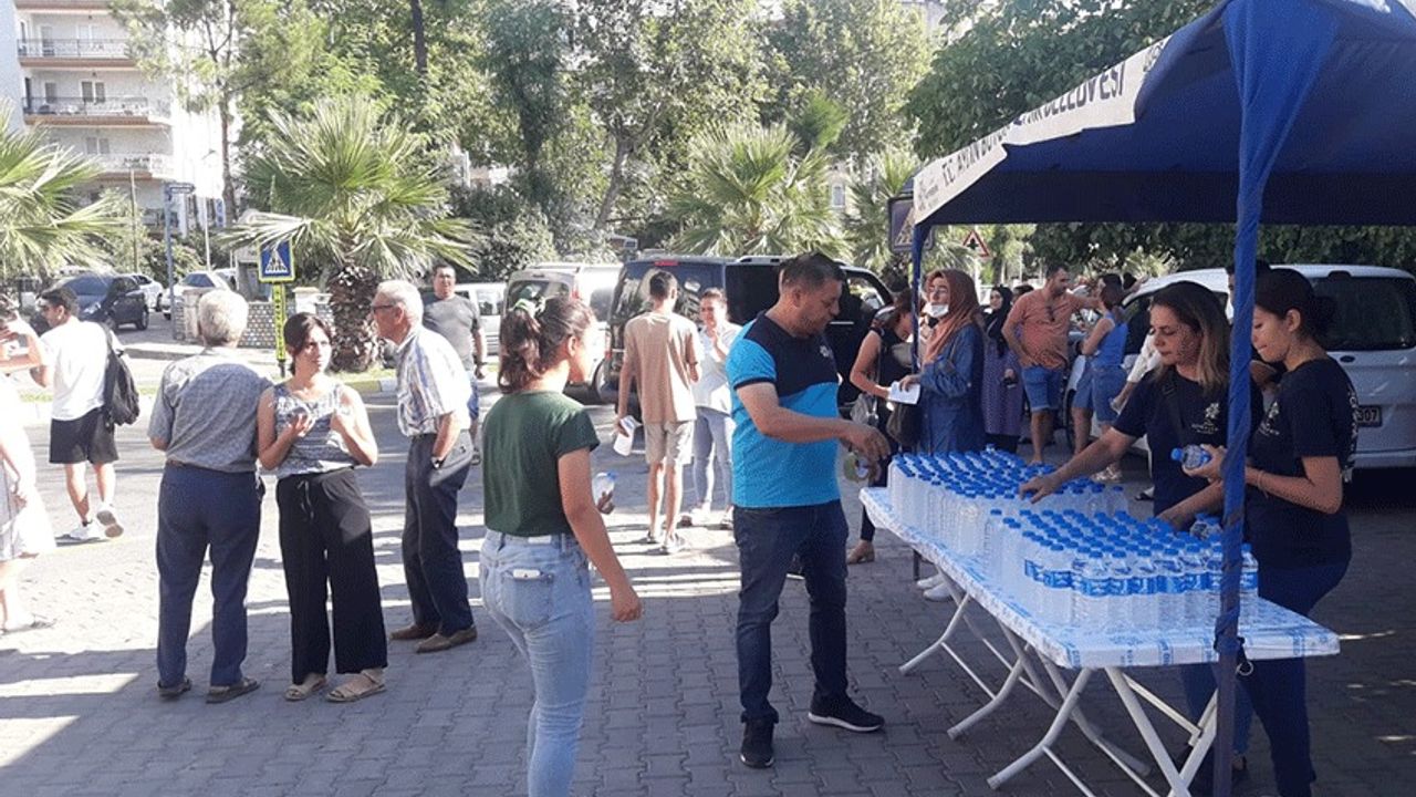 Büyükşehir Belediyesi sınav öncesi adayları yalnız bırakmadı