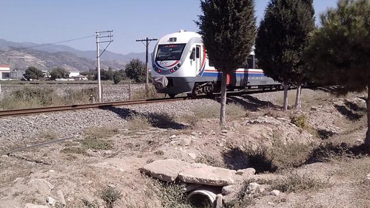 Flaş haber: Aydın’da tren yayaya çarptı