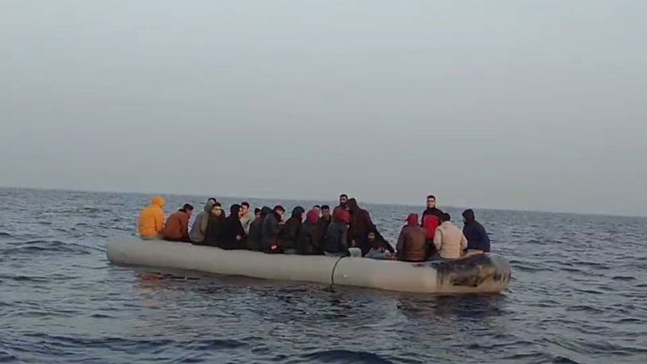 Aydın açıklarında 28 düzensiz göçmen kurtarıldı