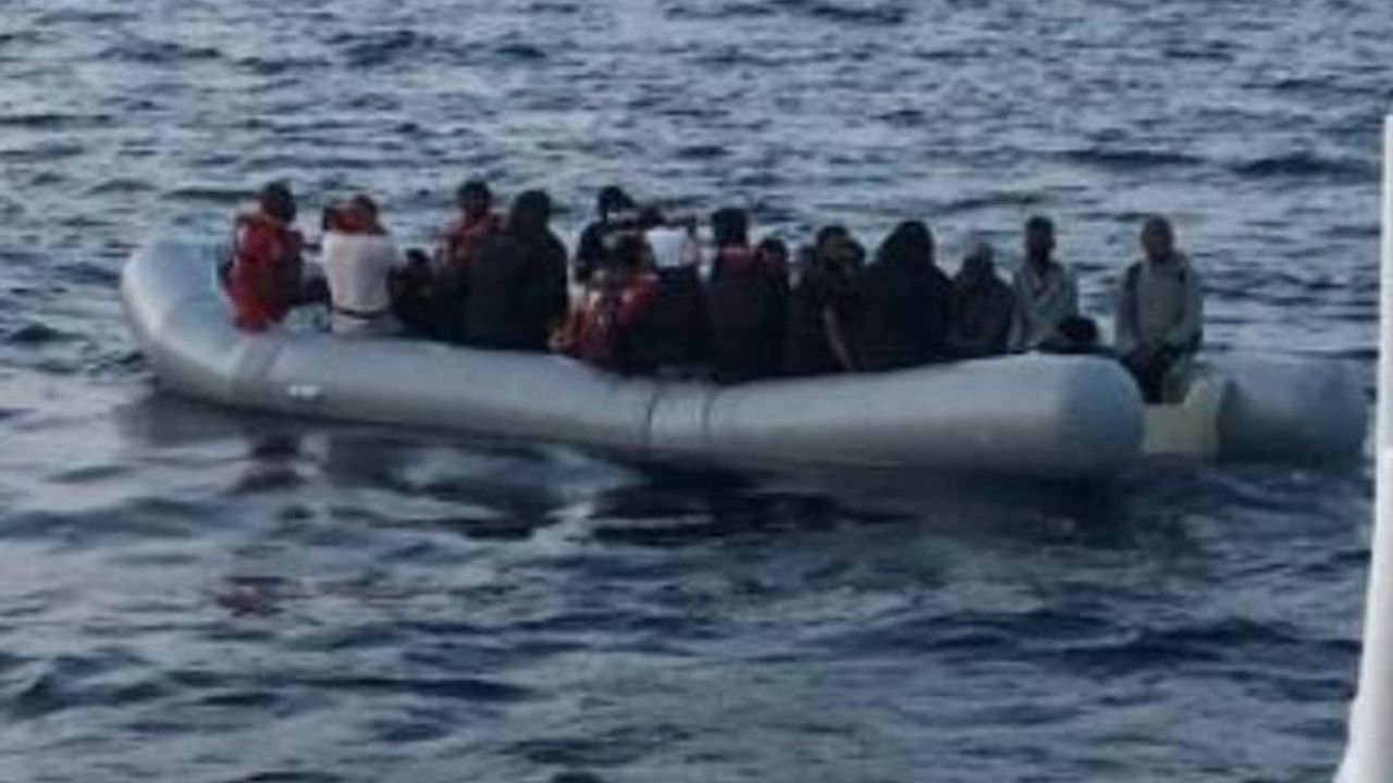Kuşadası'nda 32 düzensiz göçmen yakalandı