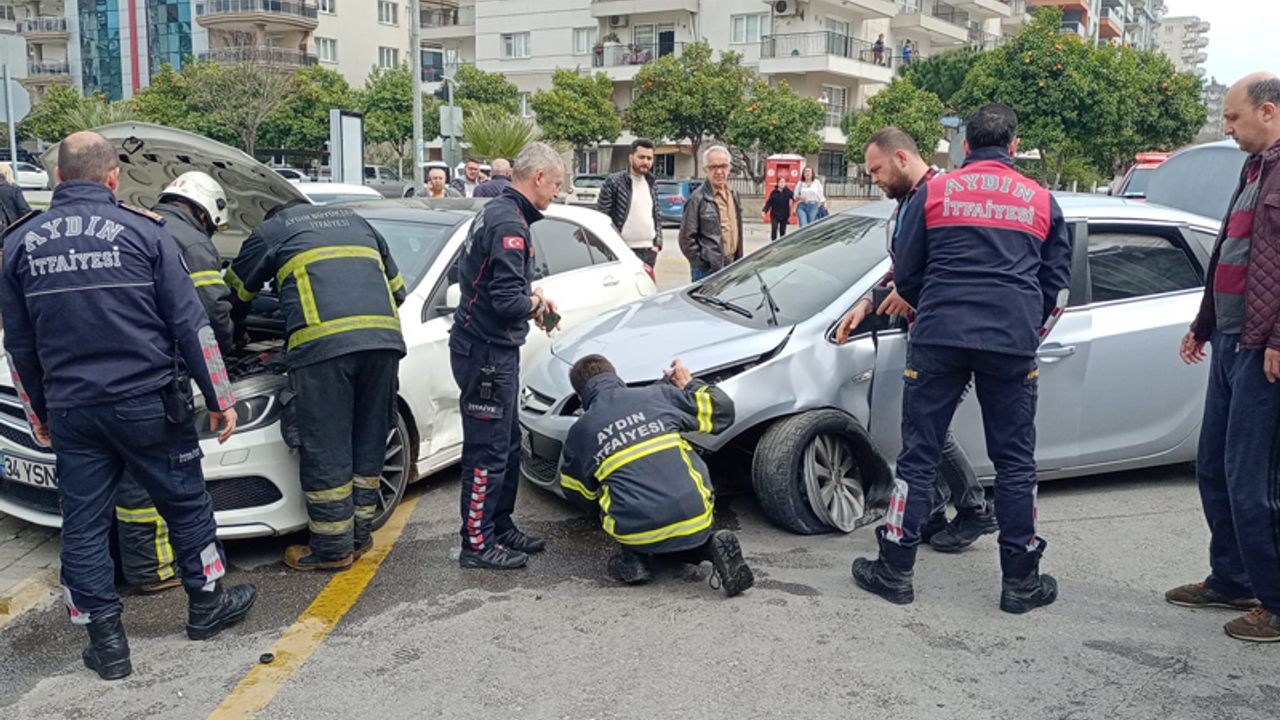 Aydın’da 2 otomobilin çarpıştığı kazada 1 kişi yaralandı