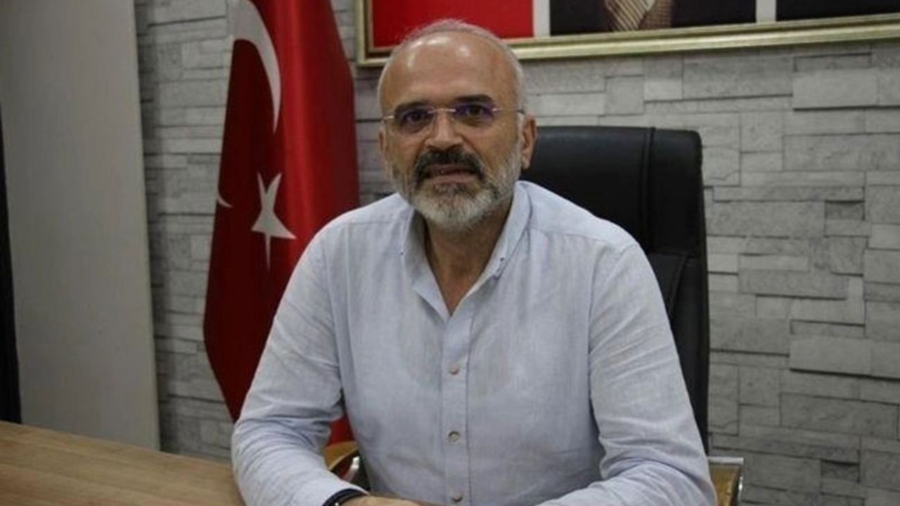 AK Parti'de Hüsnü Elbir istifa ediyor