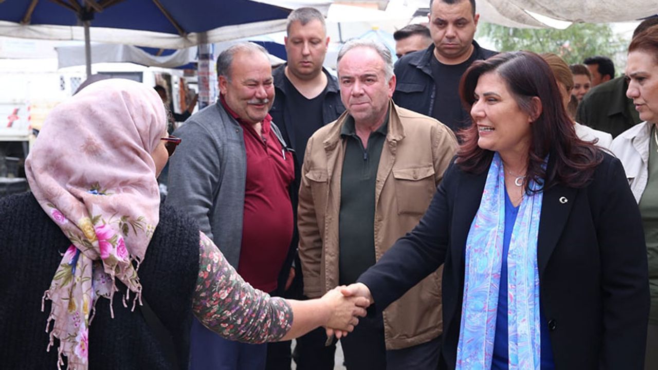 Başkan Çerçioğlu Germencik Pazarı'nda vatandaşlarla buluştu