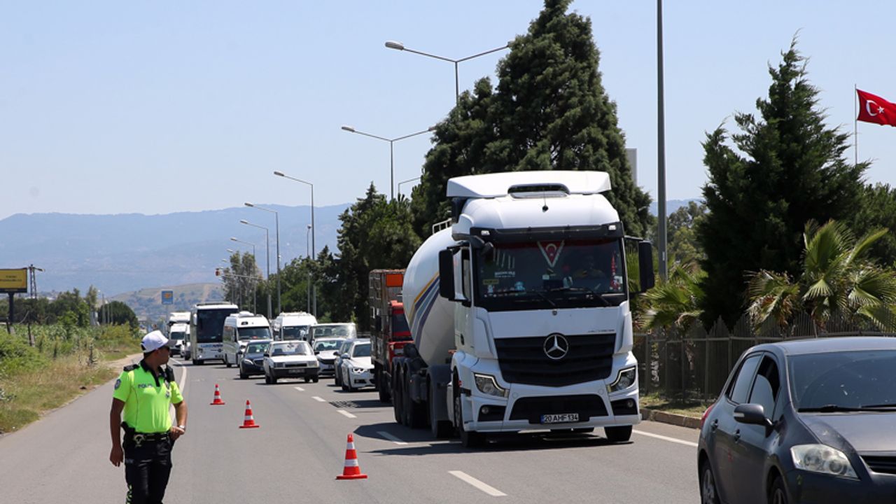 Kurban Bayramı öncesi  Aydın'da trafik denetimi artırıldı