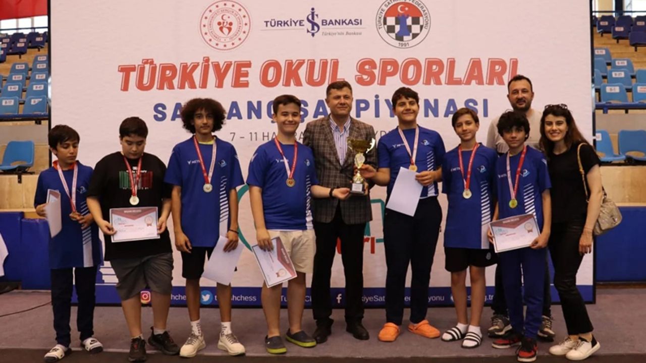 Aydın'da düzenlenen Türkiye Okul Sporları Satranç Şampiyonası sona erdi