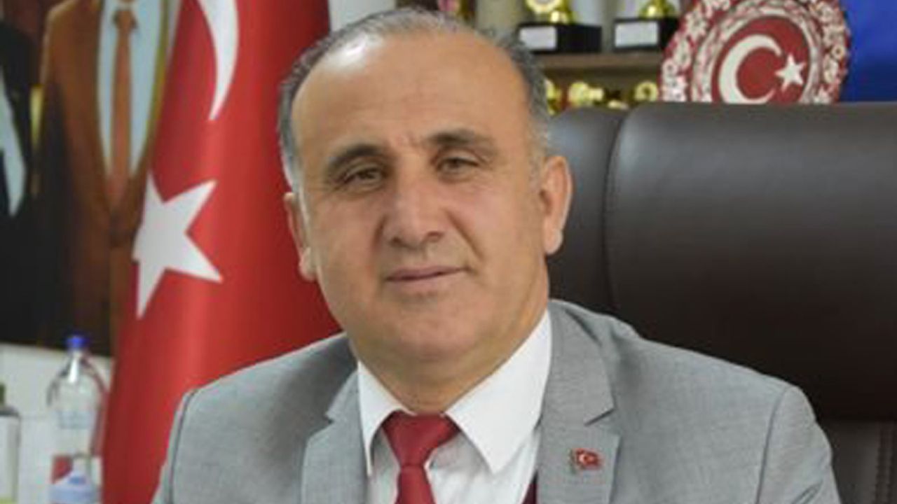 İncirliova Belediye Başkanı Aytekin Kaya AK Parti rozeti takacak