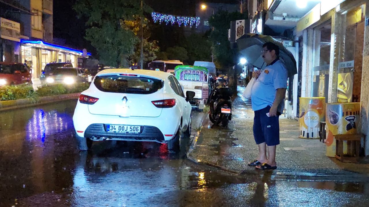 Aydın'da bunaltan sıcakların ardından yağan yağmur serinletti