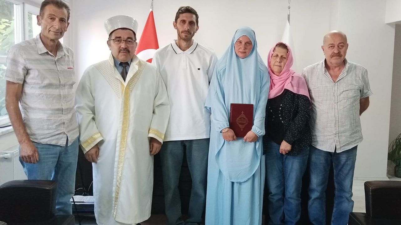 Alman vatandaşı Aydın'da Müslüman oldu
