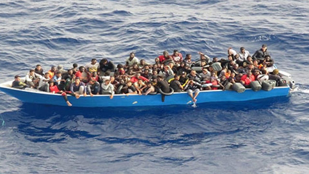 Kuşadası’nda 51 düzensiz göçmen kurtarıldı