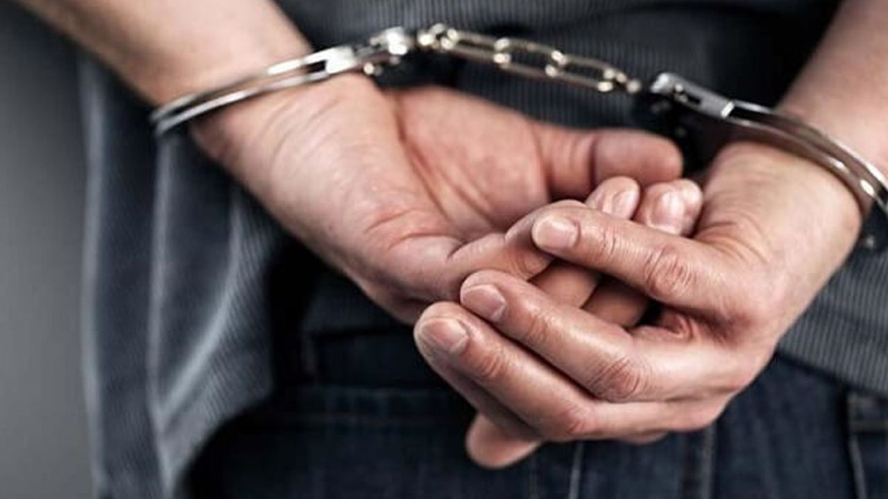 Aydın'da insan kaçakçılığı suçlamasıyla yakalanan 2 kişi tutuklandı