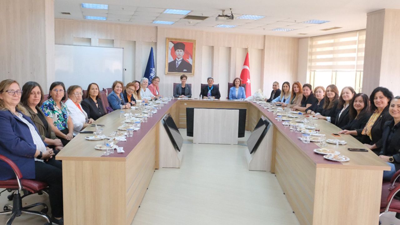 CHP’li  kadınlardan Başkan Çerçioğlu’na ziyaret