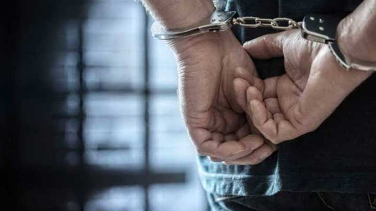 Kuşadası'nda uyuşturucu satıcısı tutuklandı