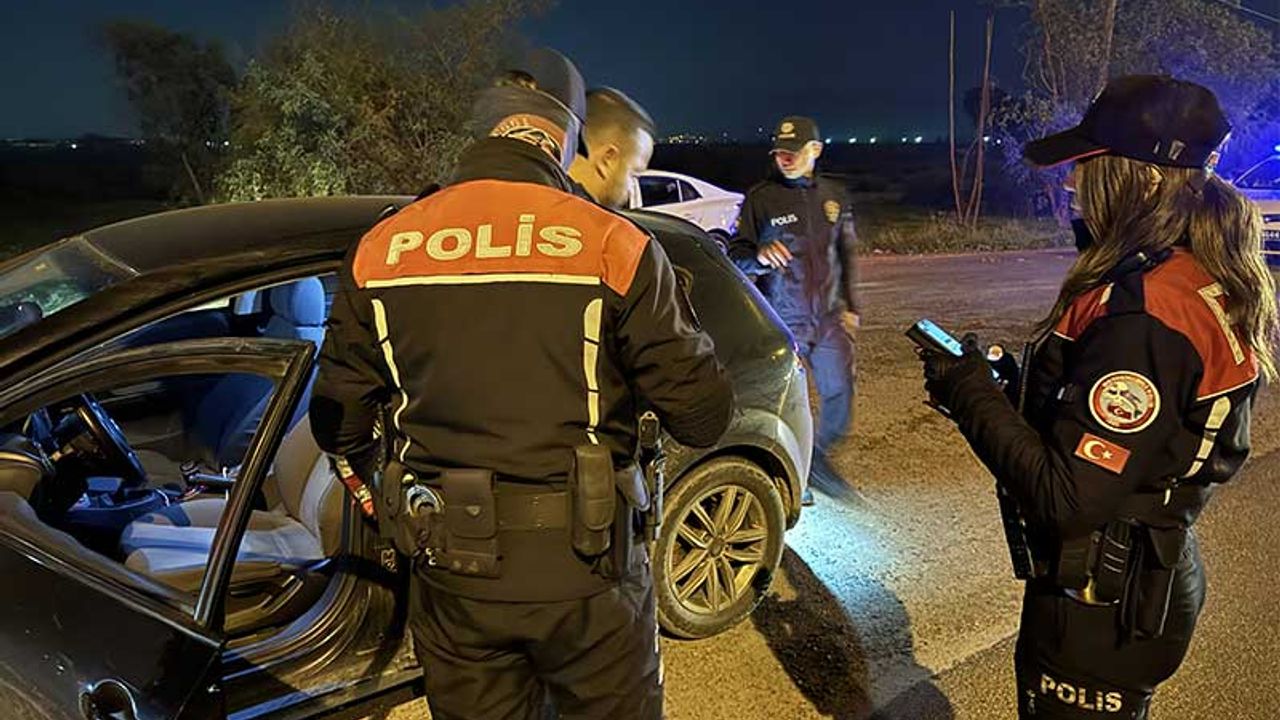 Aydın'da polis ekipleri yeni yıl öncesi denetimlerini artırdı