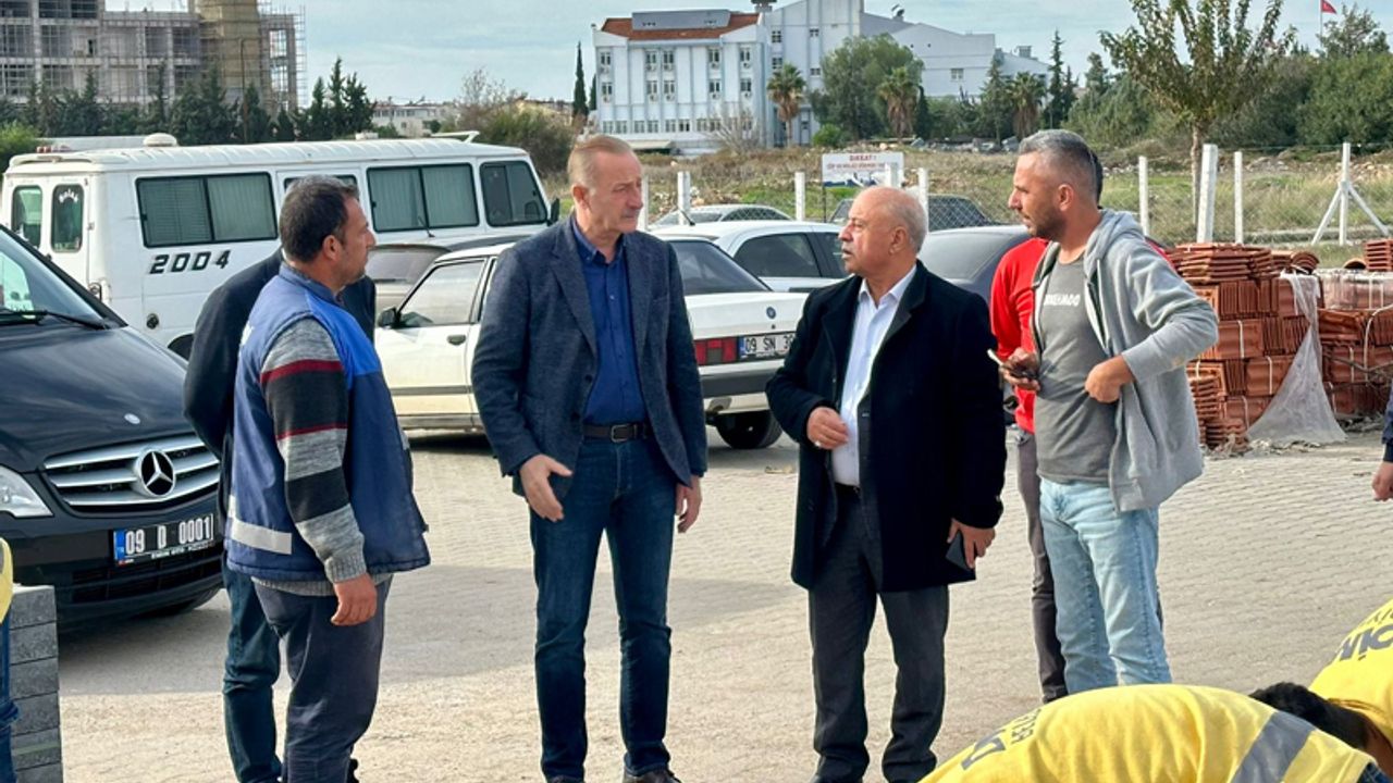 Başkan Atabay, Cumhuriyet Mahallesi’ndeki çalışmaları denetledi