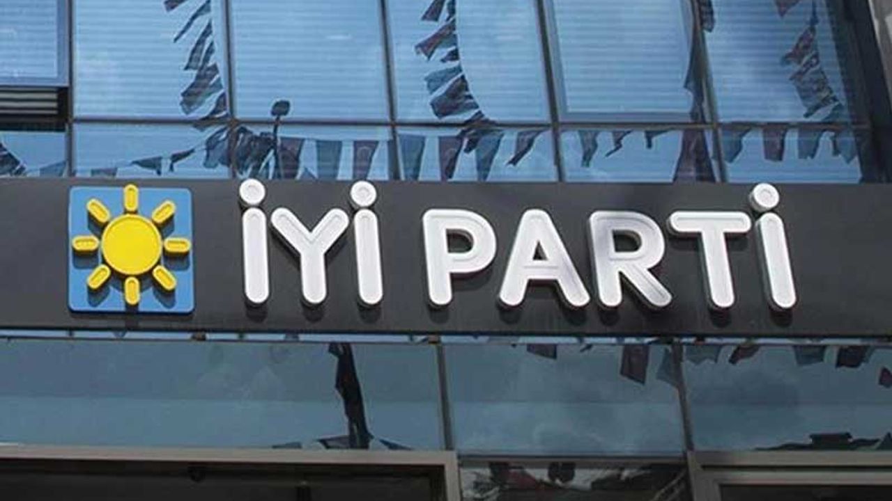İYİ Parti Köşk ilçe yönetimi istifa etti