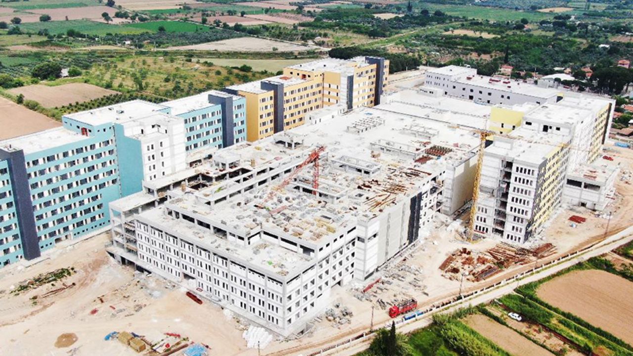 Aydın Şehir Hastanesinde inşaatın bir kısmı durdu