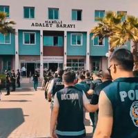 POLİS