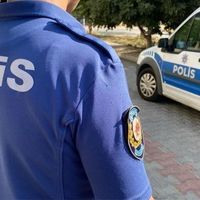 POLİS
