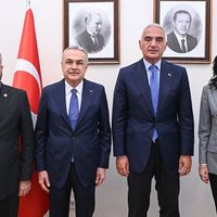 SİYASET
