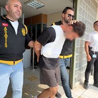 POLİS