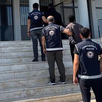POLİS