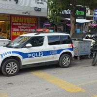 POLİS