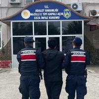 POLİS