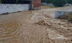 Aydınlılar dikkat: Sel, yıldırım, doluya karşı meteoroloji uyardı