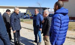 Mustafa Savaş Malatya'da depremzedeleri ziyaret etti
