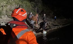 Kuşadası açıklarında 17 düzensiz göçmen kurtarıldı